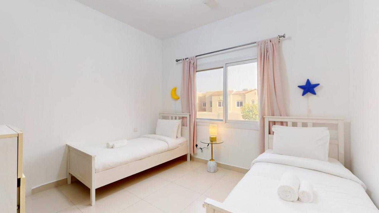 Bella Casa At Serena - Peaceful Three Bed Villa Dubai Luaran gambar