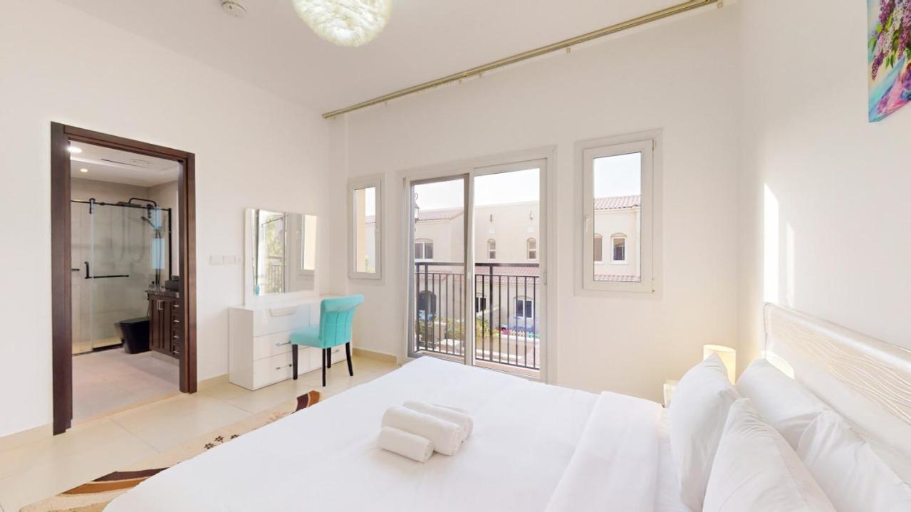 Bella Casa At Serena - Peaceful Three Bed Villa Dubai Luaran gambar