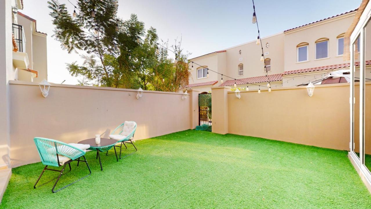Bella Casa At Serena - Peaceful Three Bed Villa Dubai Luaran gambar